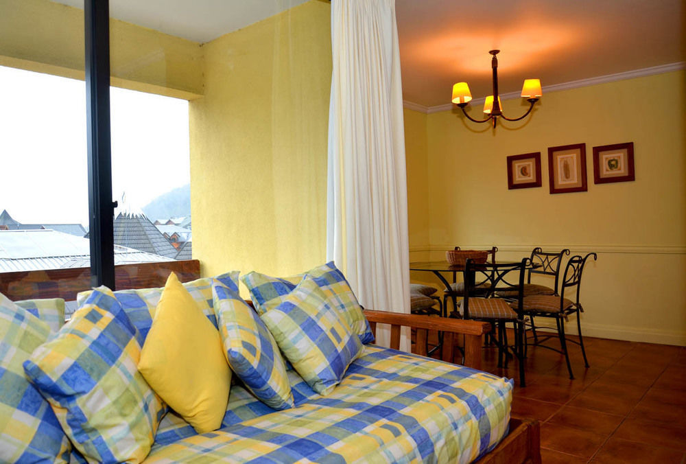 Hotel Del Volcan ปูกอน ภายนอก รูปภาพ