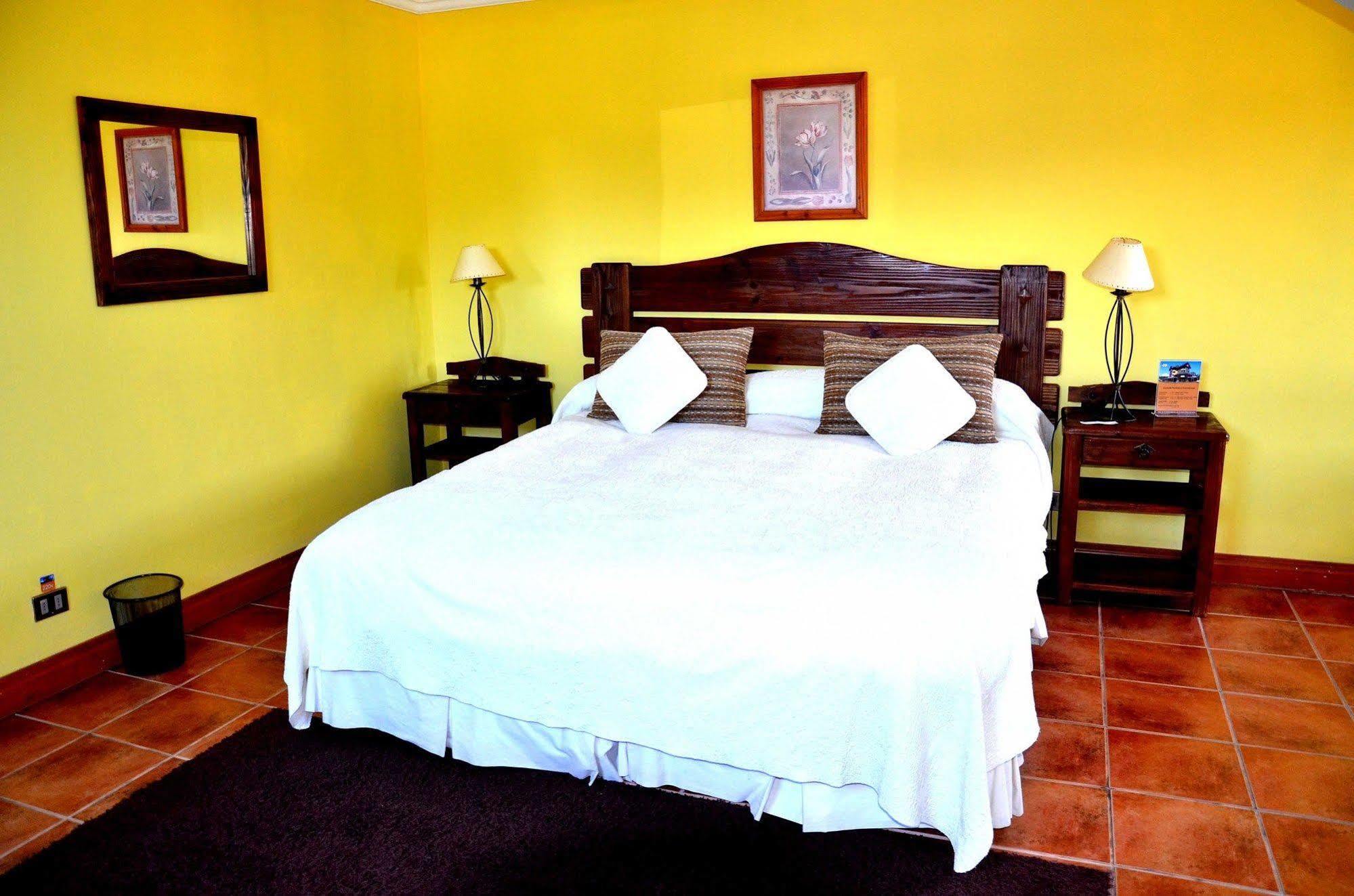 Hotel Del Volcan ปูกอน ภายนอก รูปภาพ